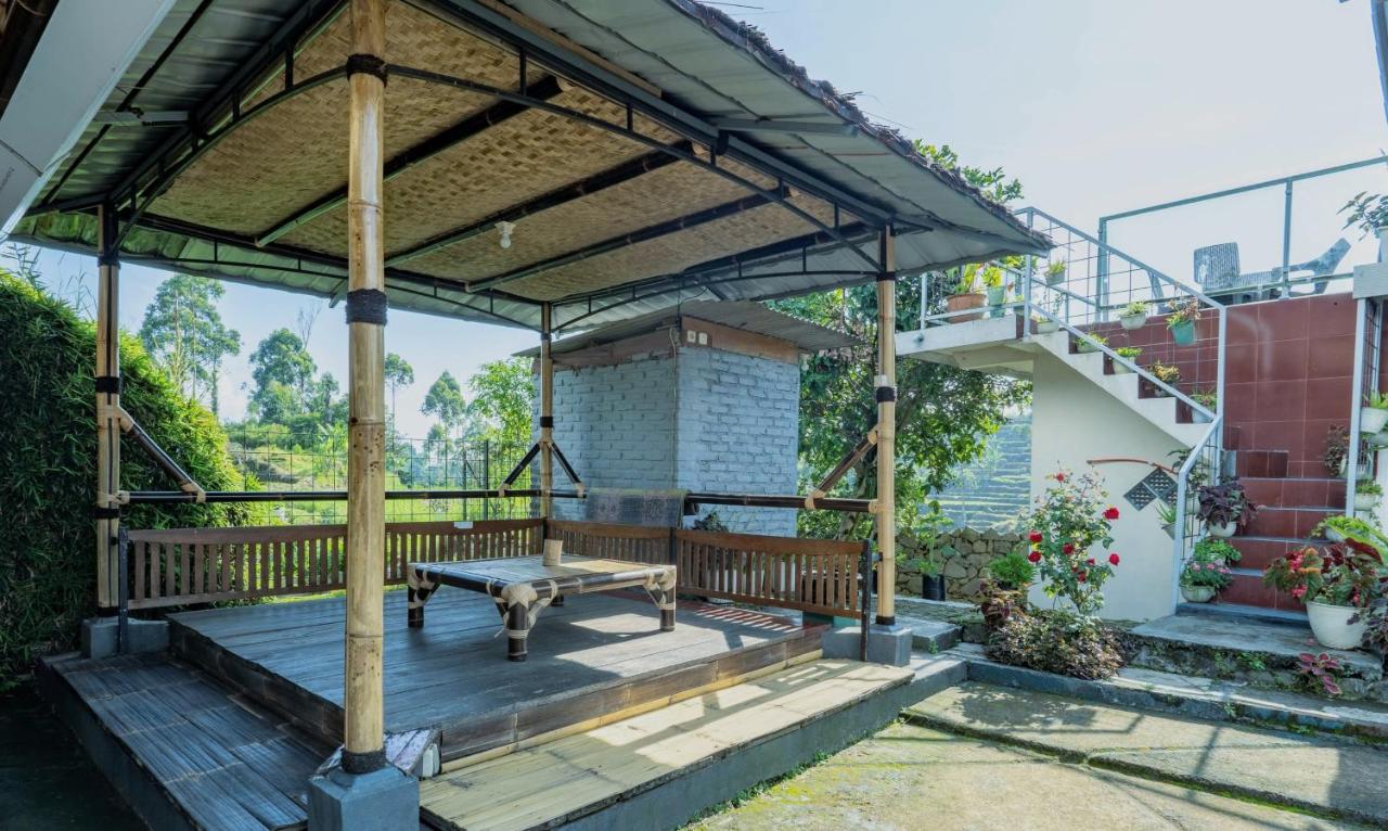 Villa Kayu Ciwidey - Chambres d’hôtes Bandung