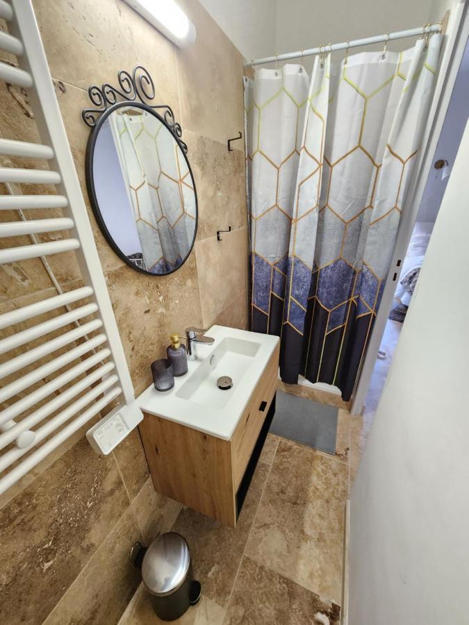 Le Studio des Fontêtes Climatisé - B&B Aix-en-Provence