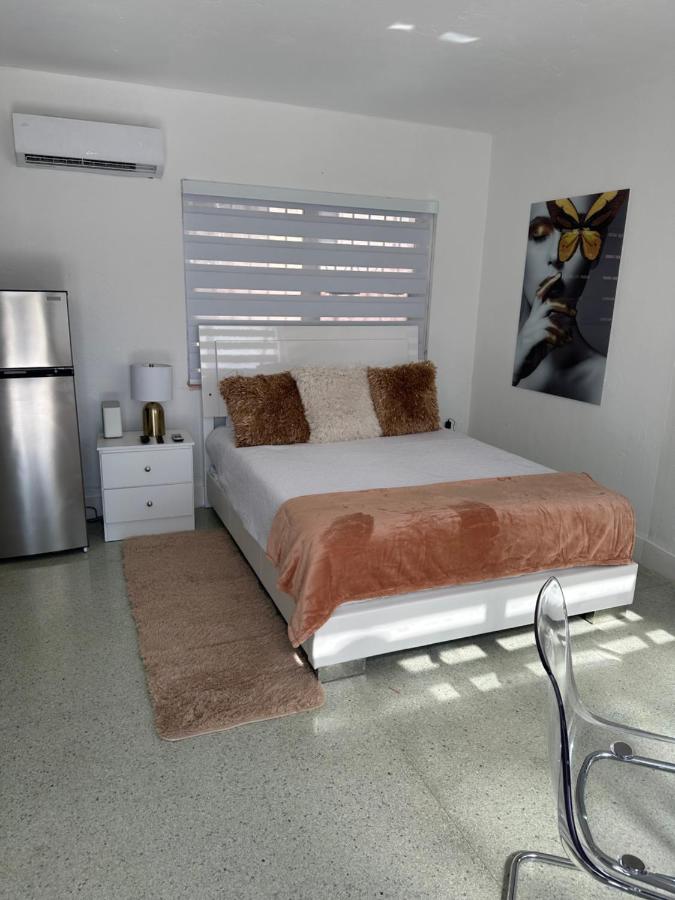 Villa Clara VIP-Little Havana - Bed and Breakfast Miami