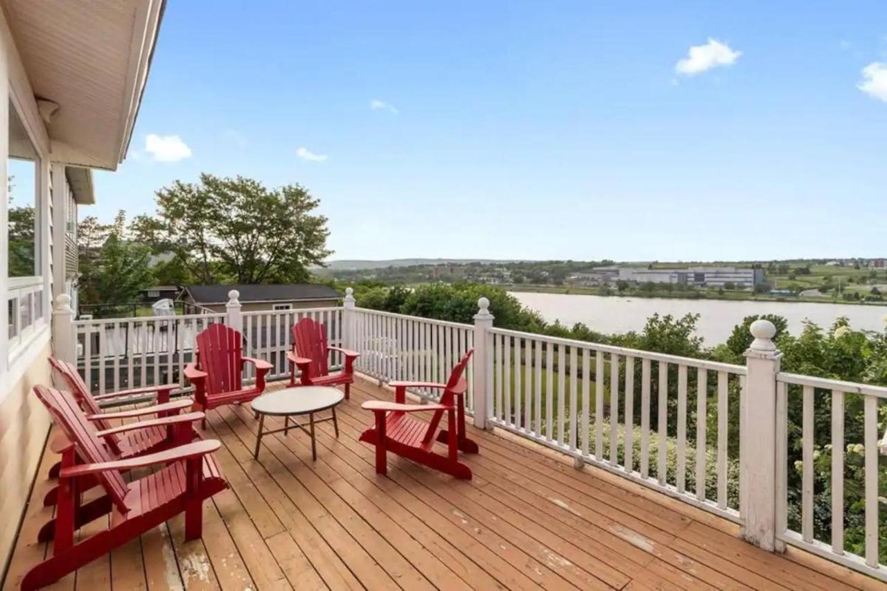 Forest House QV Lake View Parking - B&B Saint John's