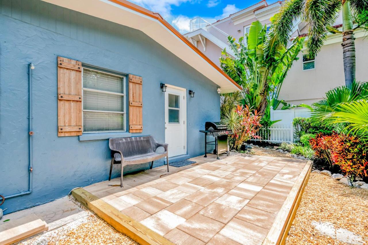 Coastal Hideaway - B&B Bradenton Beach