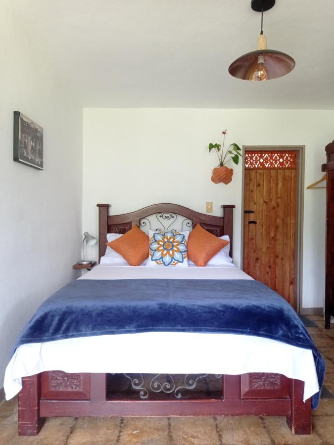 Driepersoonskamer met Eigen Badkamer