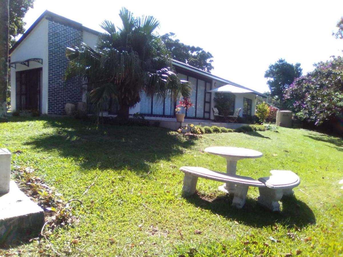 Manaba Holiday Home - Ferienwohnung