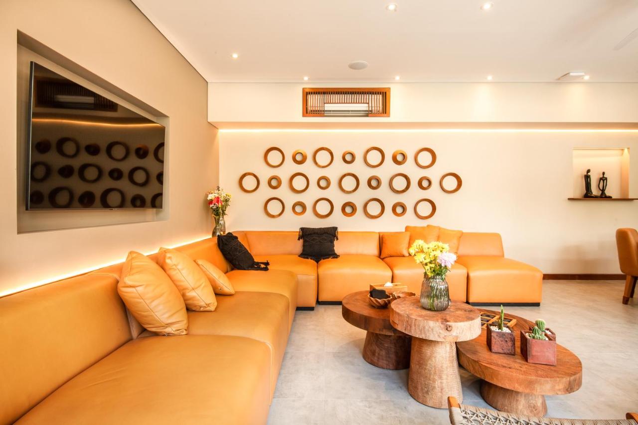 Luxury 6BR Canggu 400m to Finns beach - B&B Canggu