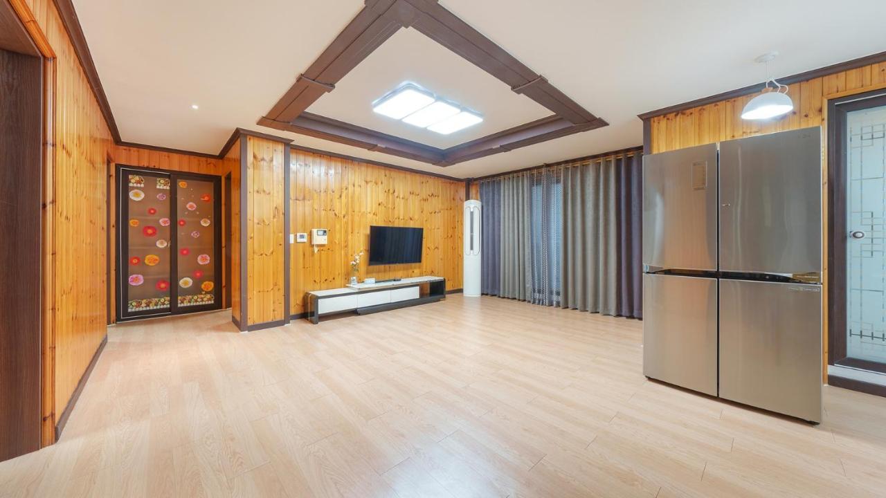studio 7
