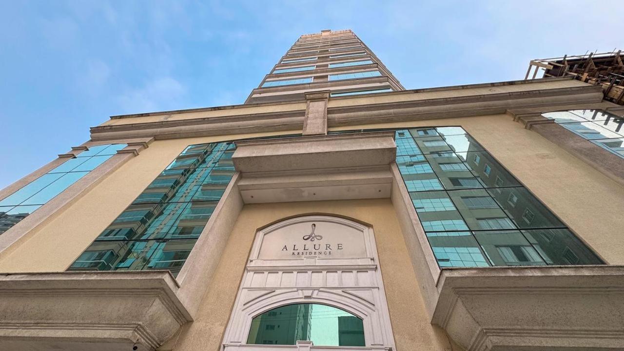 Allure Meia Praia - B&B Itapema