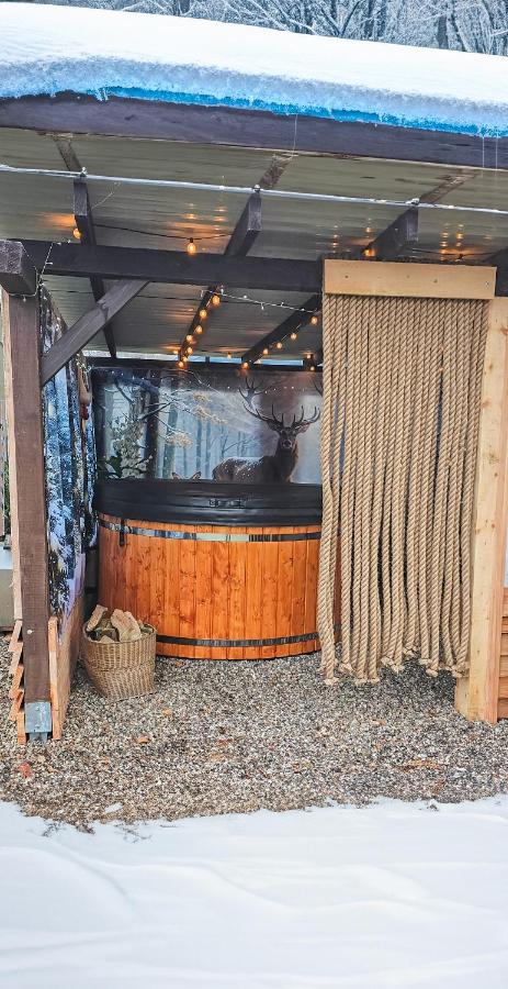Holiday Home Small Vegas- JACUZZI AND GARTEN FOR EXCLUSIVE USE