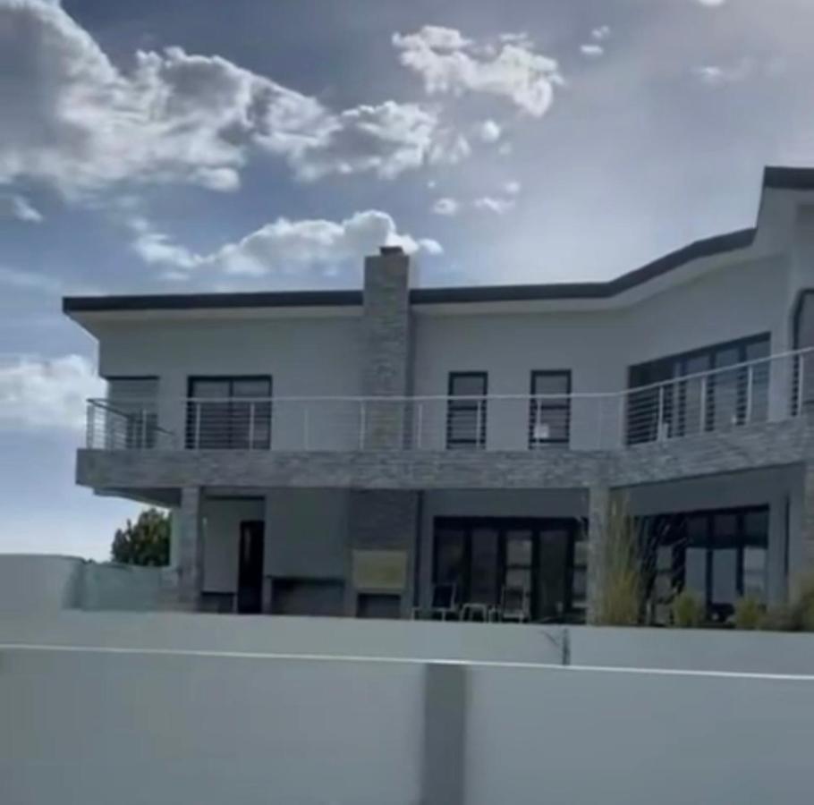 Home of Beauty - Bed and Breakfast