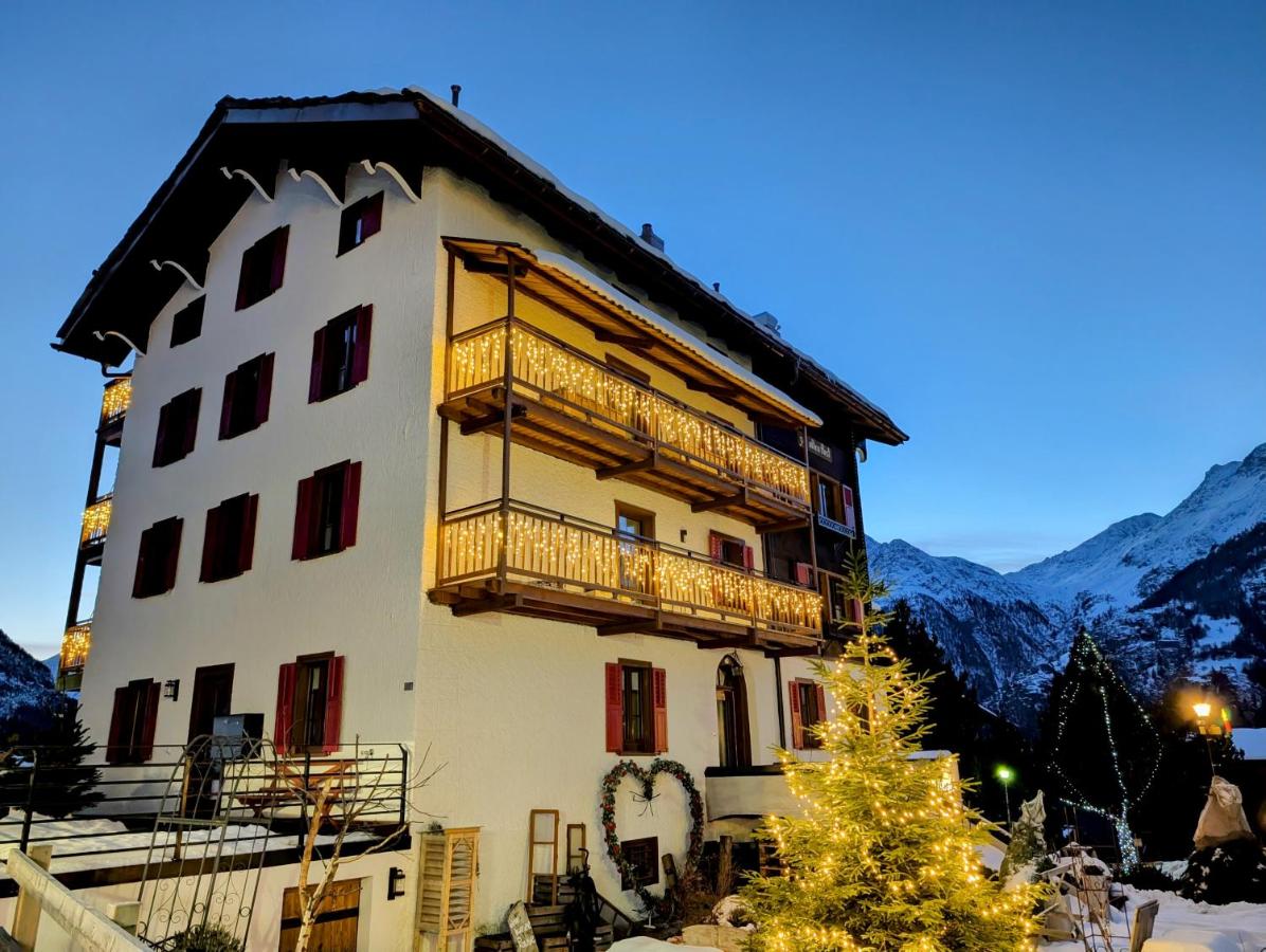 Zur Alten Post - Old Post Office - B&B Grächen