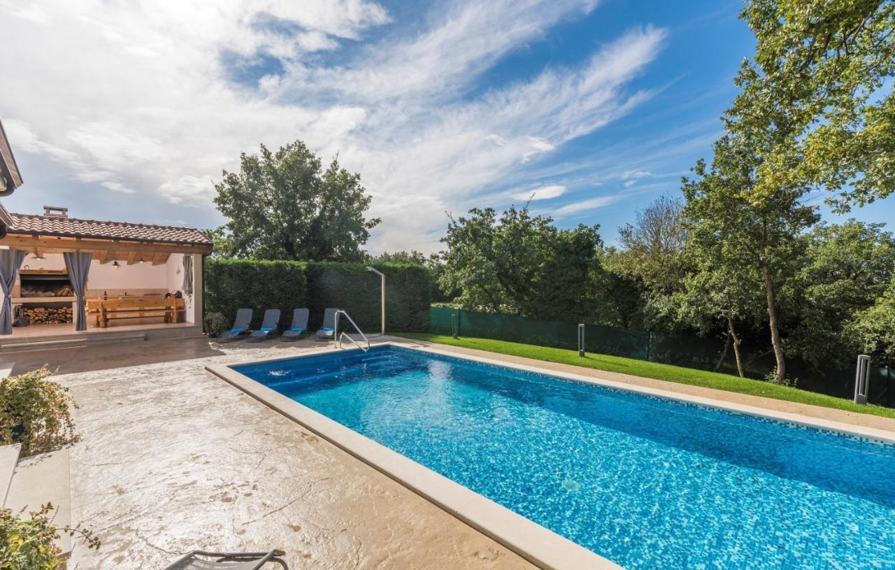 Villa Terezija - Bed and Breakfast Brečevići
