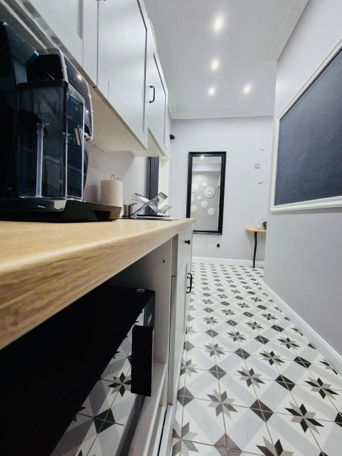 Zweibettzimmer mit Bad