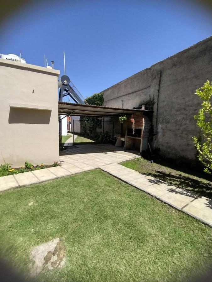 Avalon Hostal - B&B