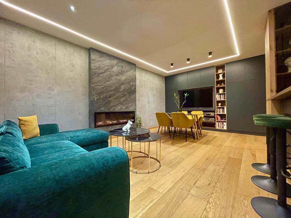 Apartment No 503 - A5 Lebada Lake Residence - B&B