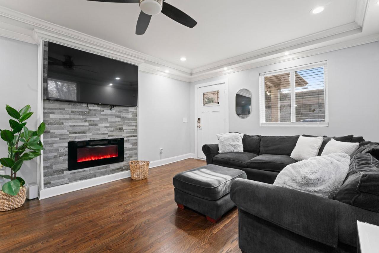 Luxurious 4BR-4BA Private Duplex in ATL - B&B