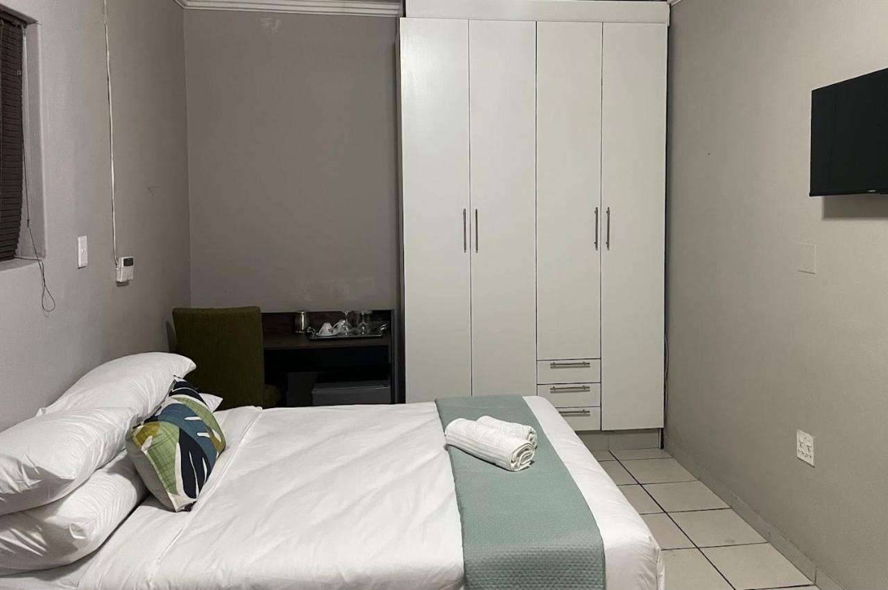Kamer met Kingsize Bed