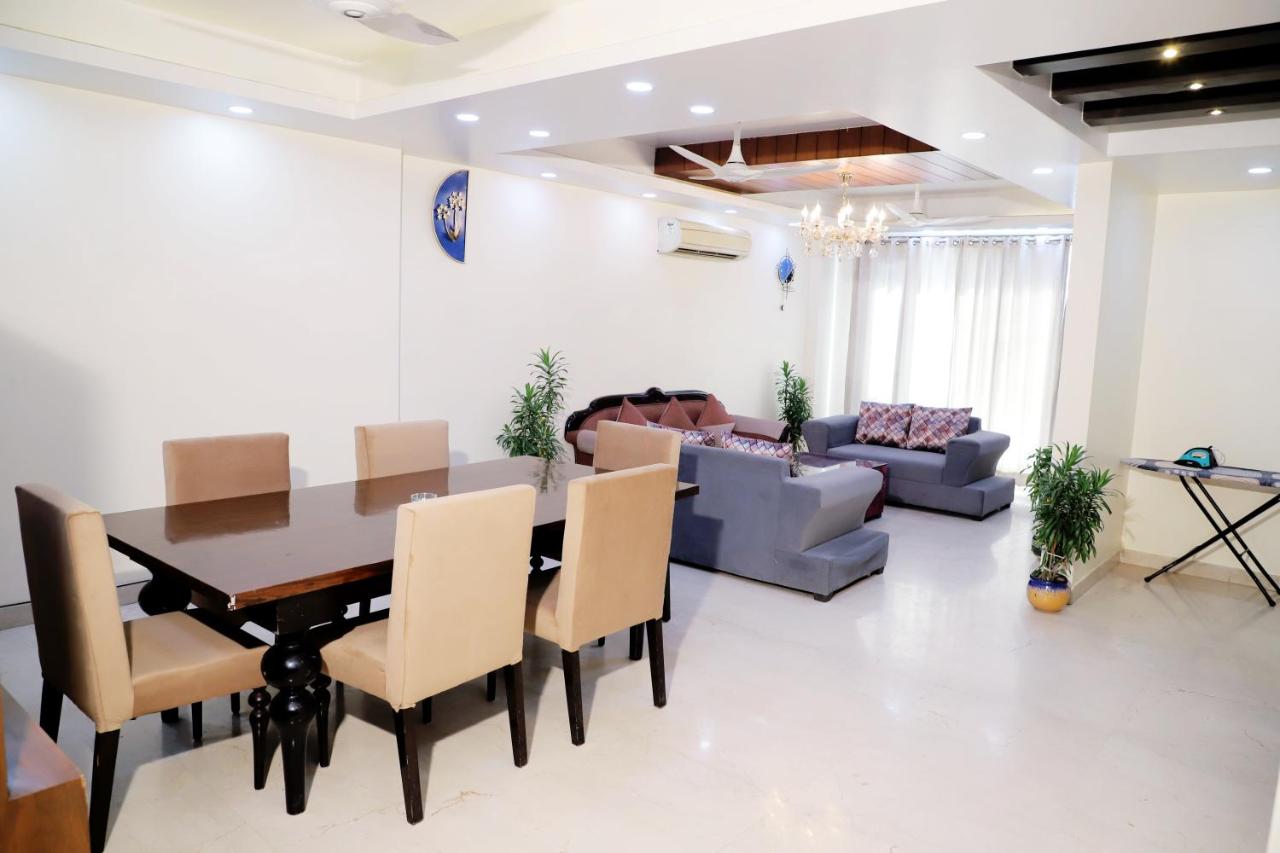 Fortune Home Service Apartment 3Bhk,J-171 Saket - B&B