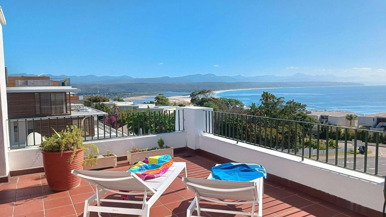 Hill House Holiday - Back-up Power Sea Views - B&B