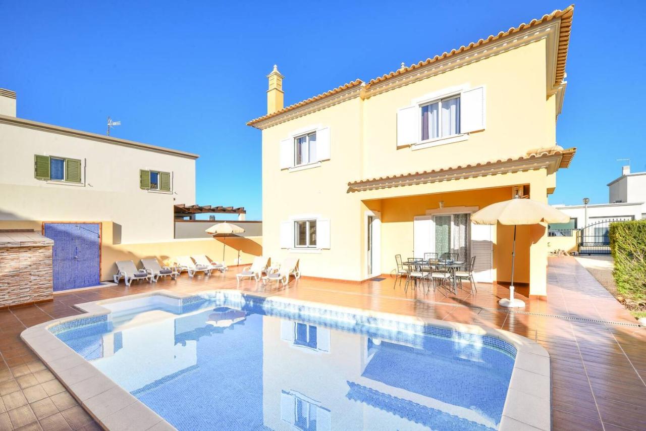 Vila Alcantarilha by MTPhomes - Bed and Breakfast