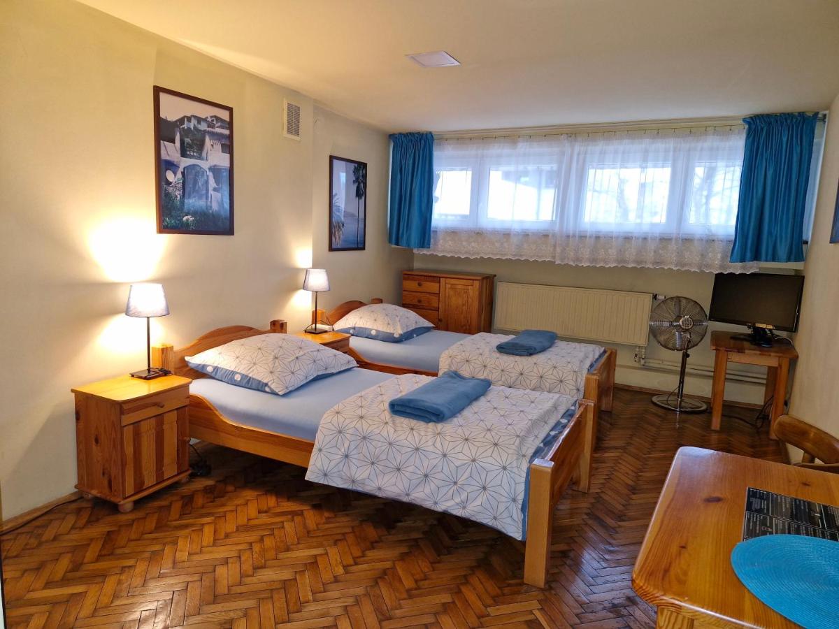 Twin Room with Private Bathroom
