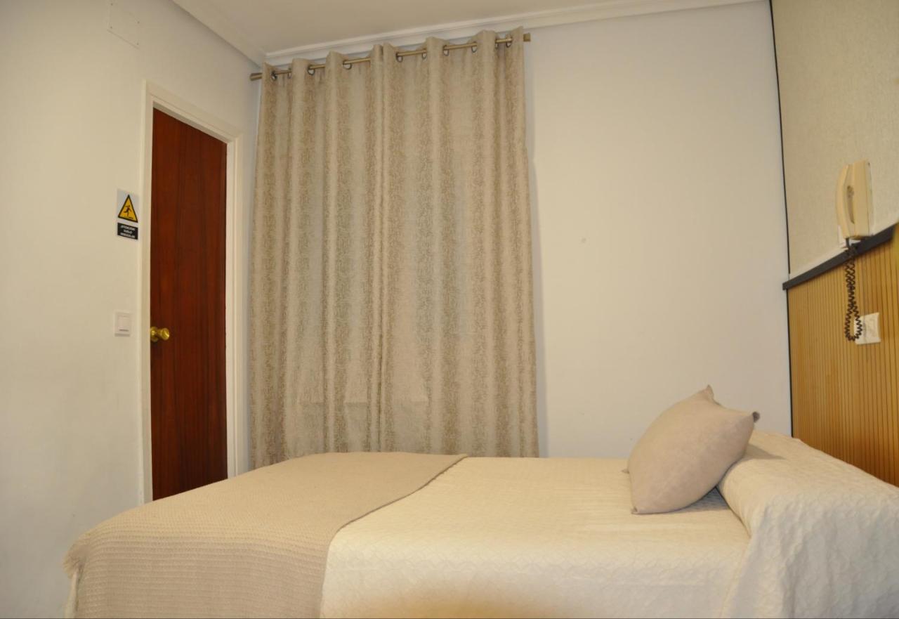 Double or Twin Room with Private Bathroom