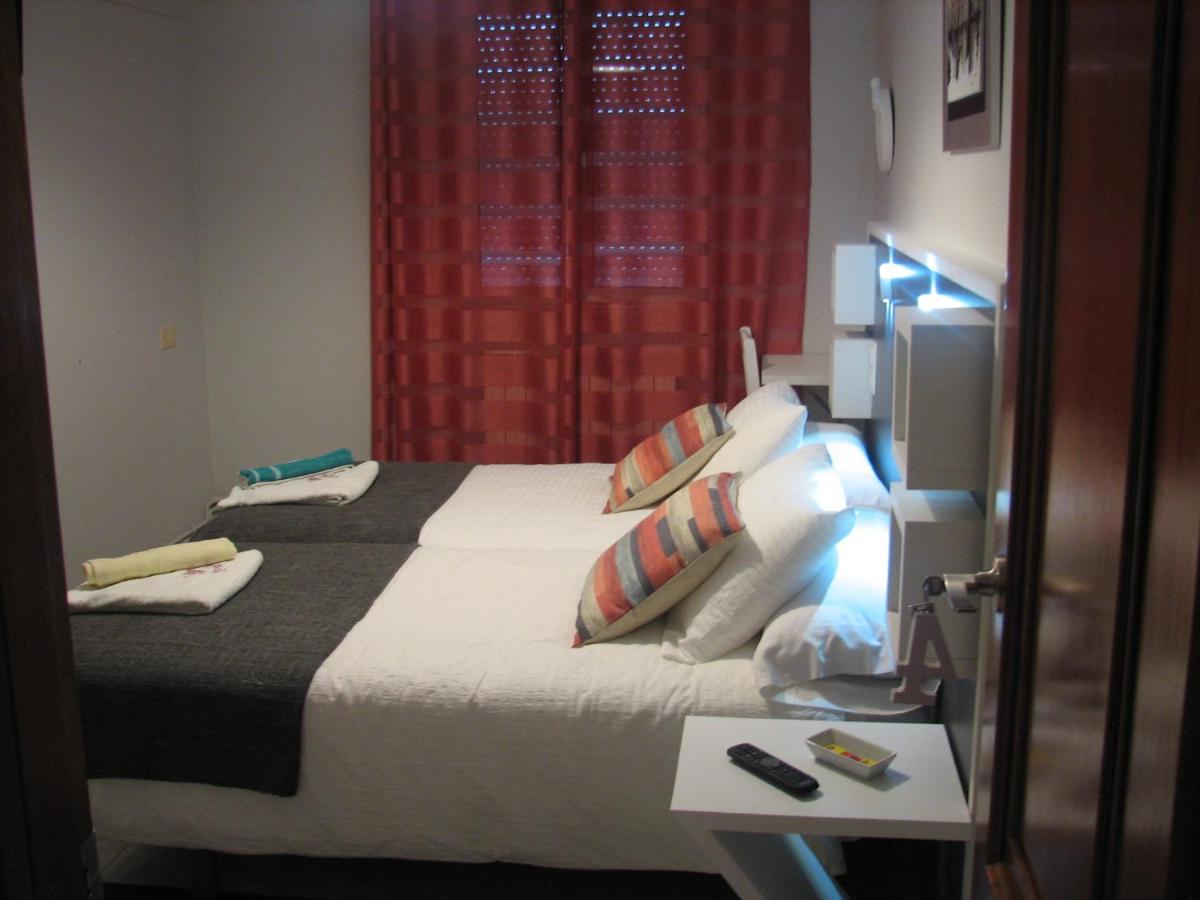 Twin Room with Private Bathroom