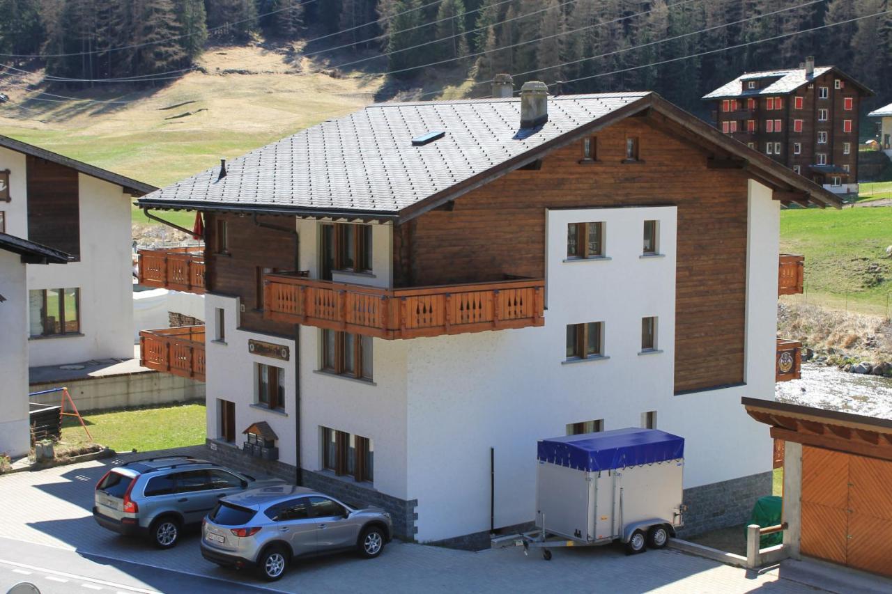 Ferienwohnung Silberdistel, Saastalstrasse 178 - Chambres d’hôtes