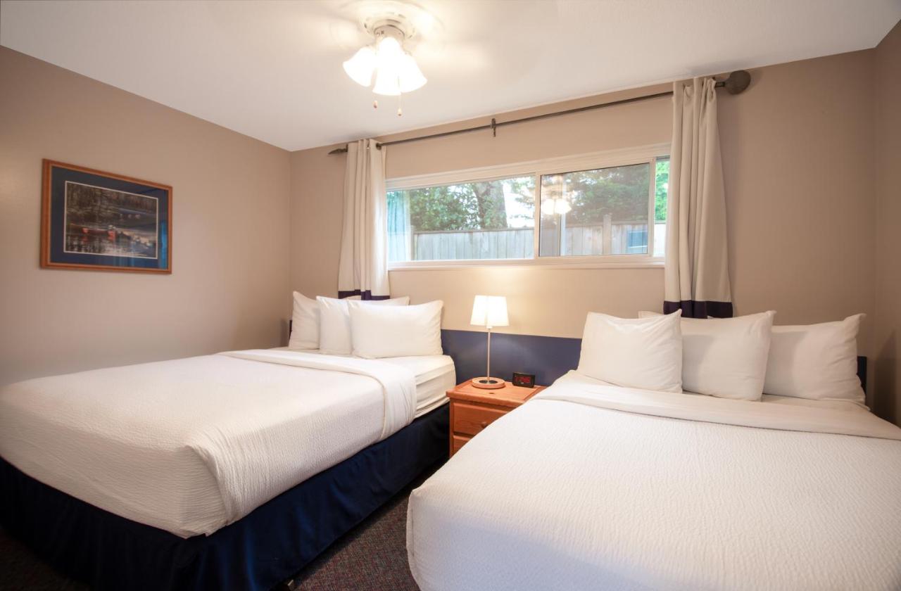 Seaside One-Bedroom Double Suite