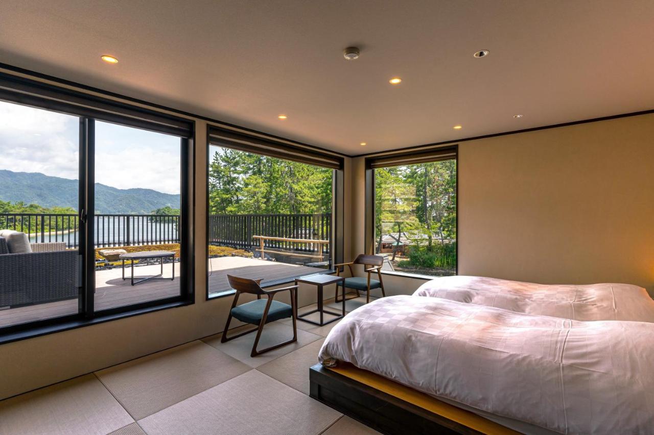 Deluxe Twin Room with Sea View