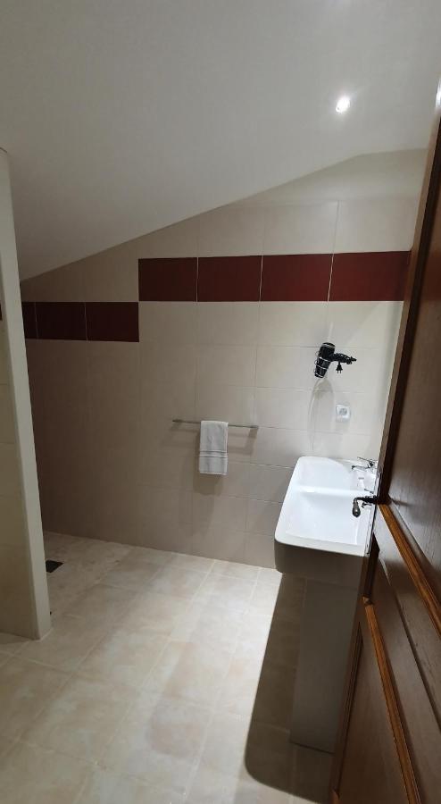 Camera Matrimoniale con Bagno Privato