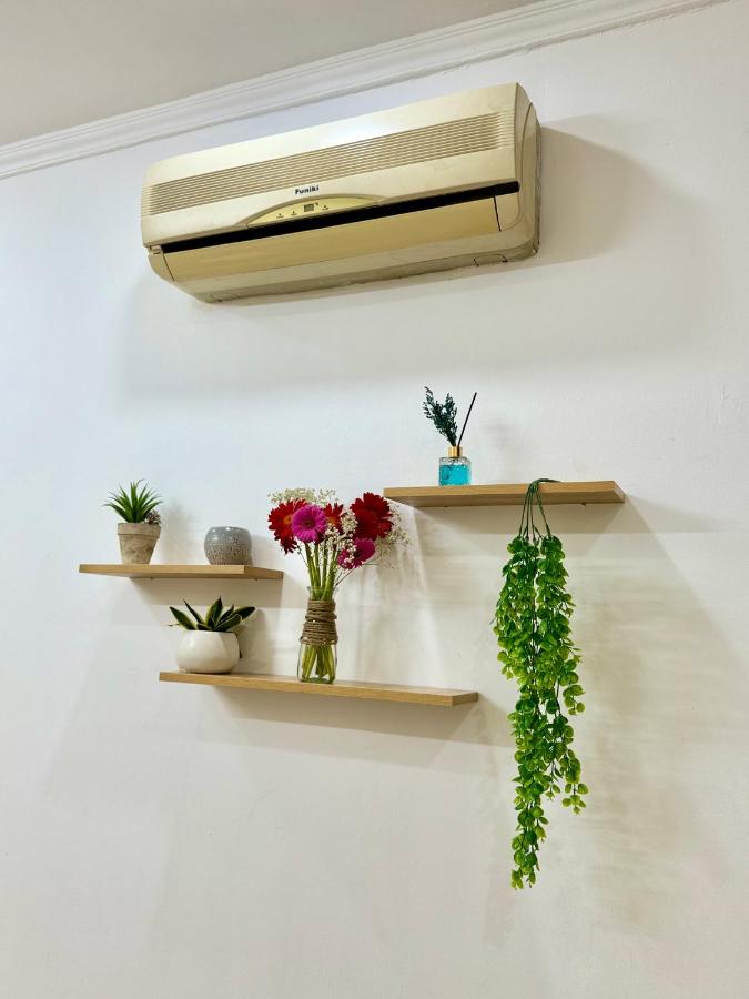 Balcony Streetview central home - Ferienwohnung Hanoi