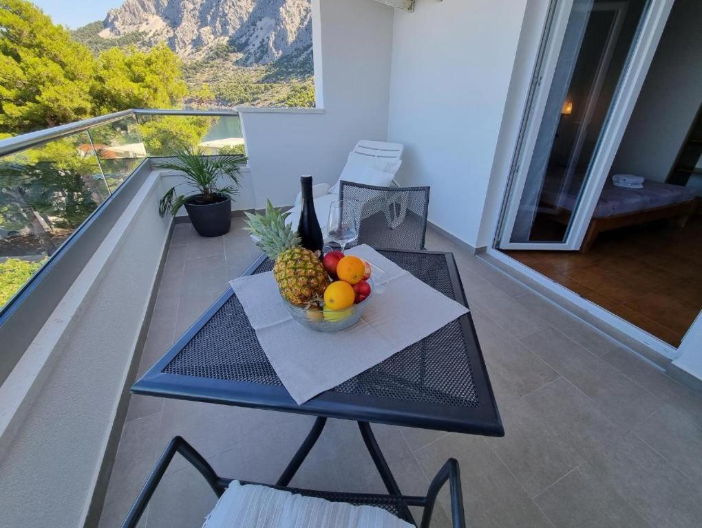 Apartamento de 1 dormitorio con balcón y vistas al mar