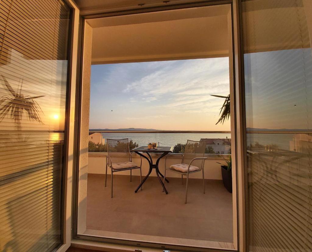 Estudio con vistas al mar