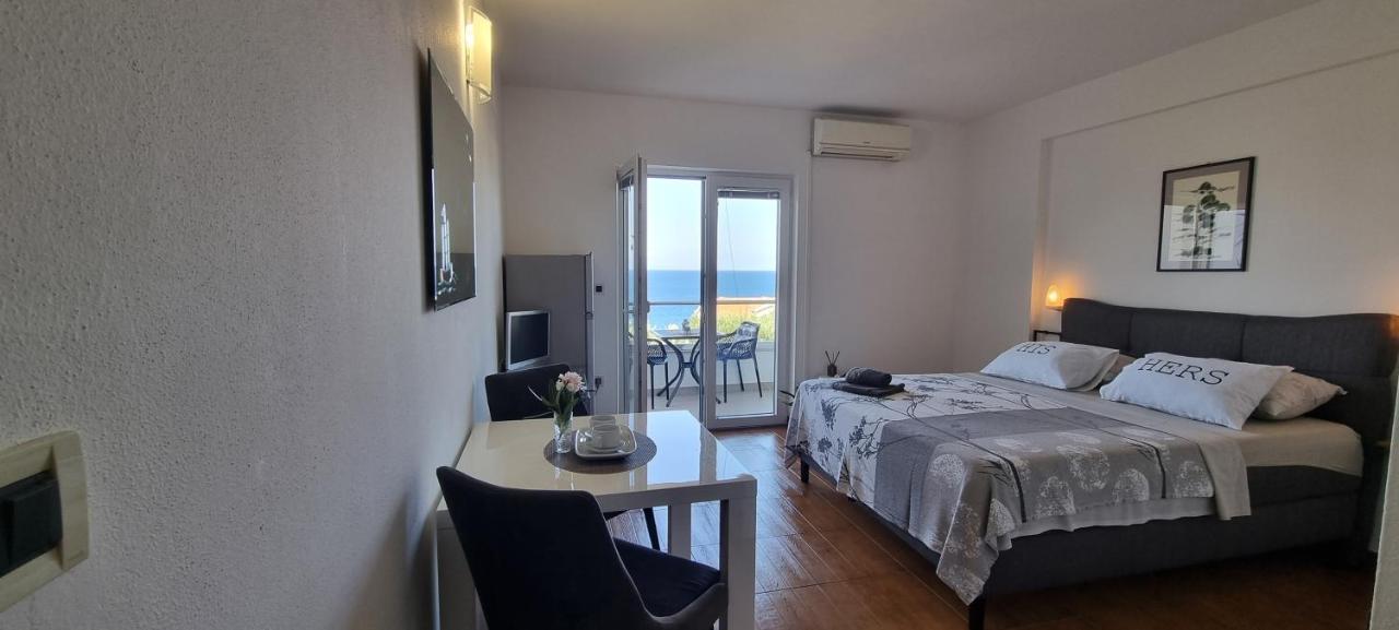 Estudio con vistas al mar