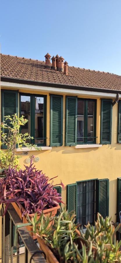 Whispering Naviglio Nest - Bed and Breakfast Milaan