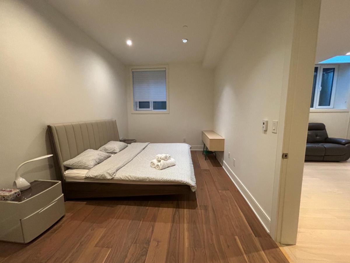 Two King Bedroom w Bath&Living Room - B&B