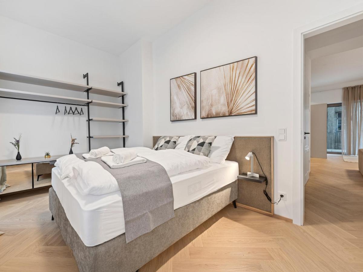 Apartamento de 2 dormitorios con balcón y terraza