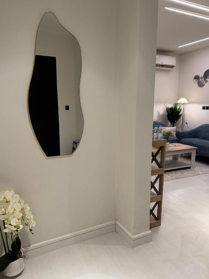 شقة فاخرة غرفتين نوم وصالة - B&B Riyad