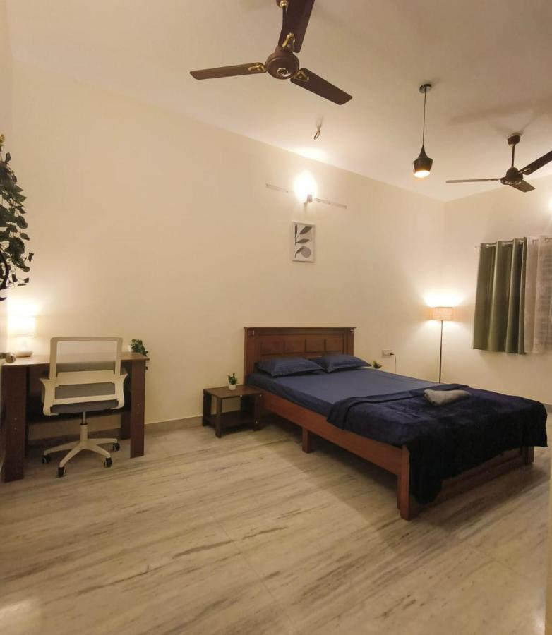 Chambre Lit King-Size avec Balcon