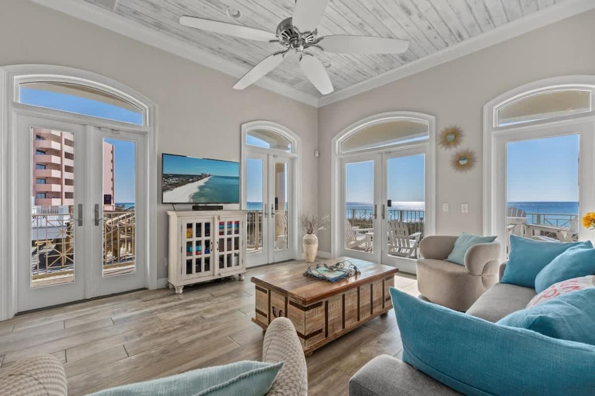 Land Zen Beachfront Pool & Hot tub - B&B