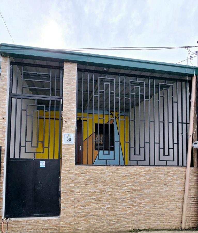 Tiny home in Naic - B&B