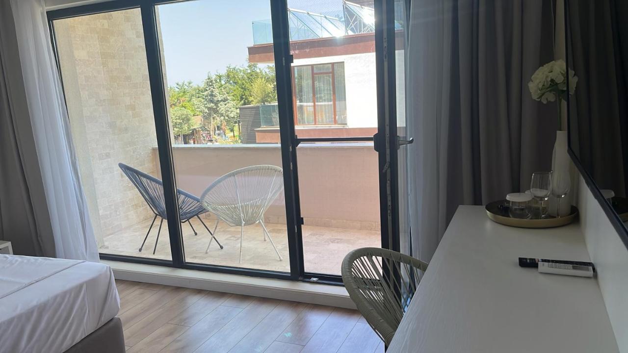 Doppelzimmer mit Gartenblick