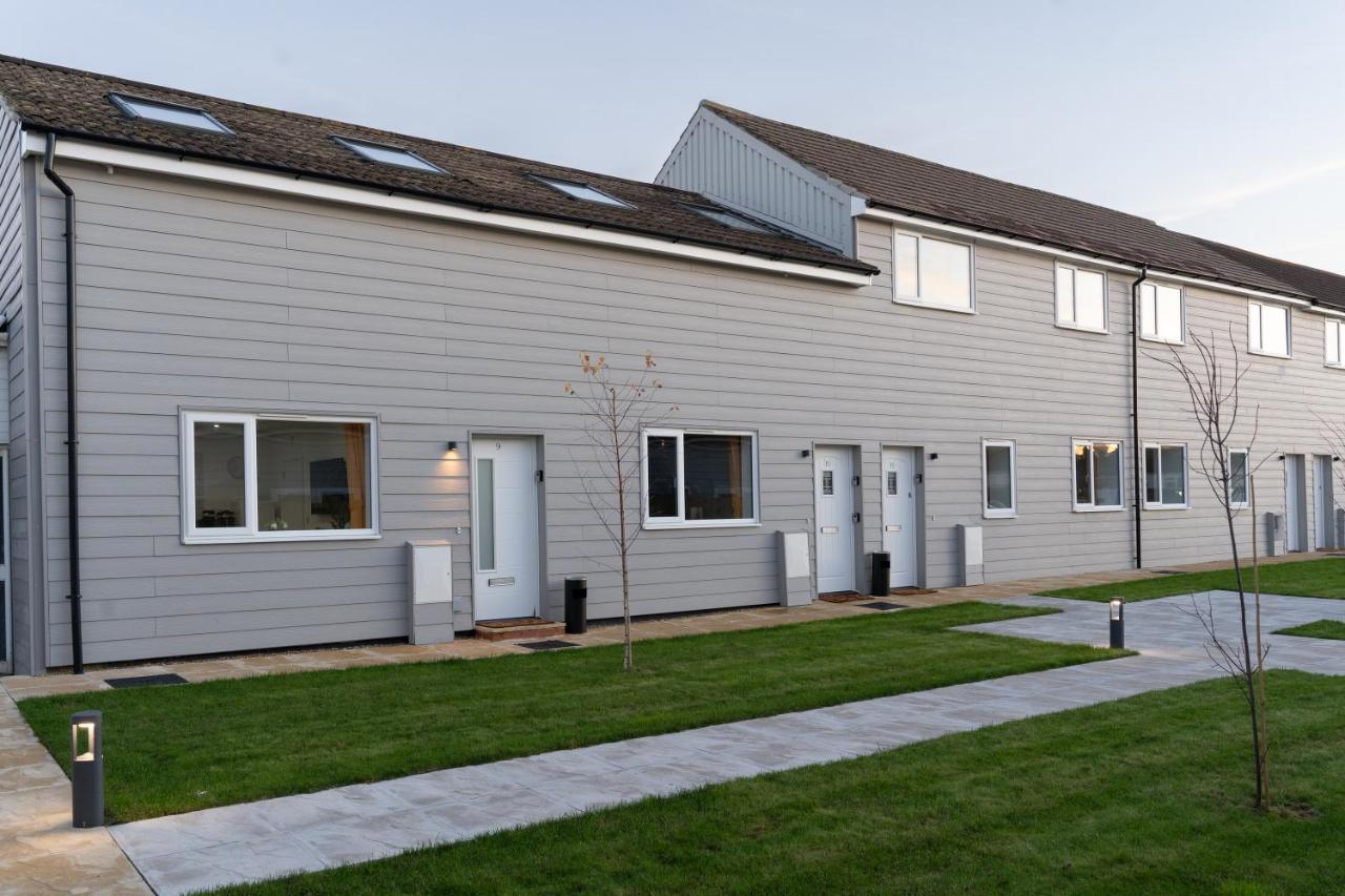Open Mind Property - 2 Beds & FREE Parking - B&B