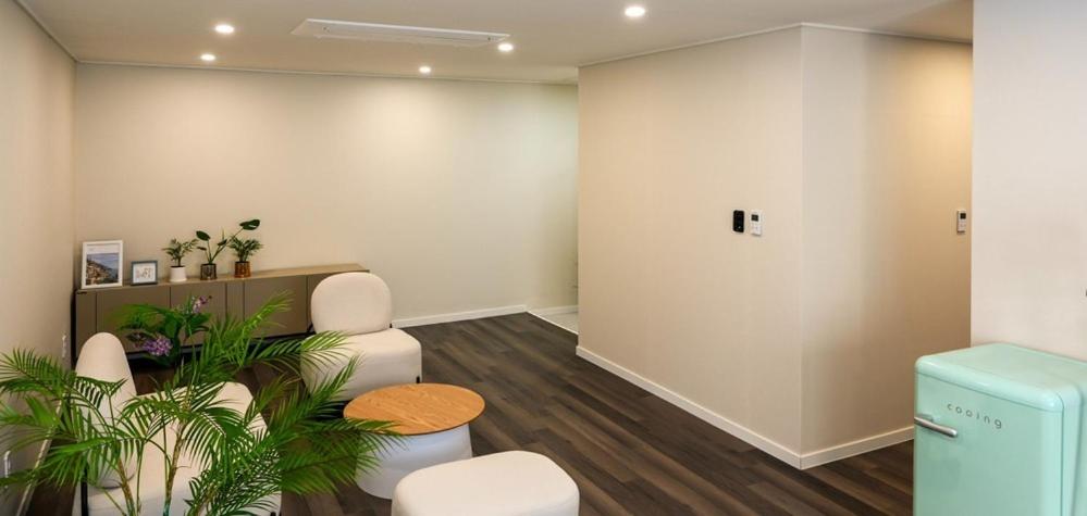 Double Room 7
