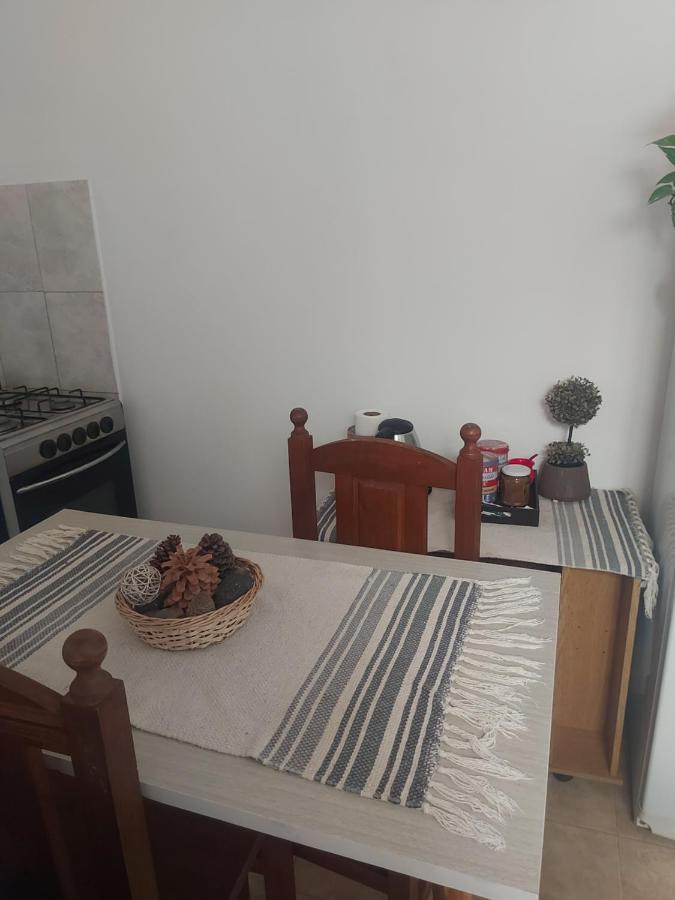 Departamento Economico Cerca Parque Termal Rodo-Hue 4 - B&B