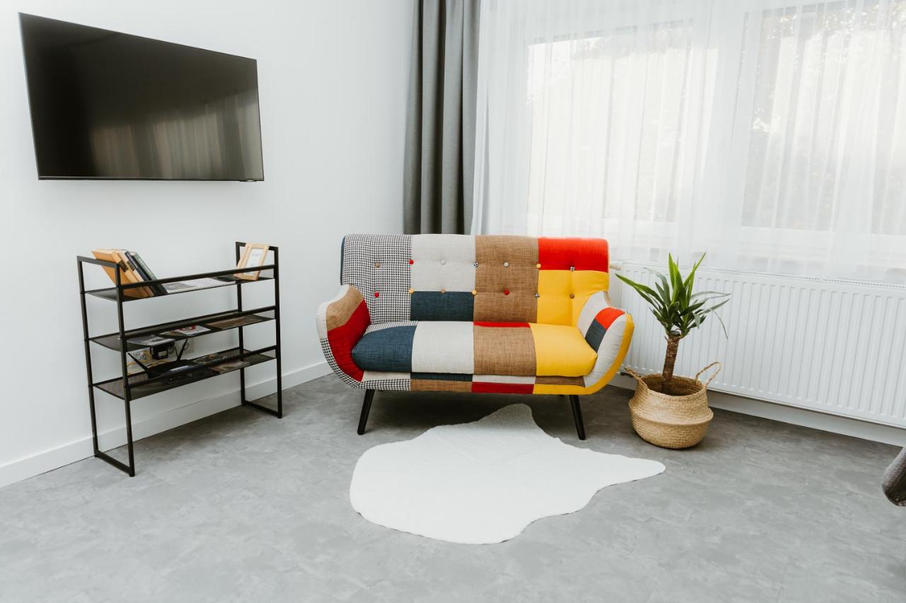 One-Bedroom Standard Apartment