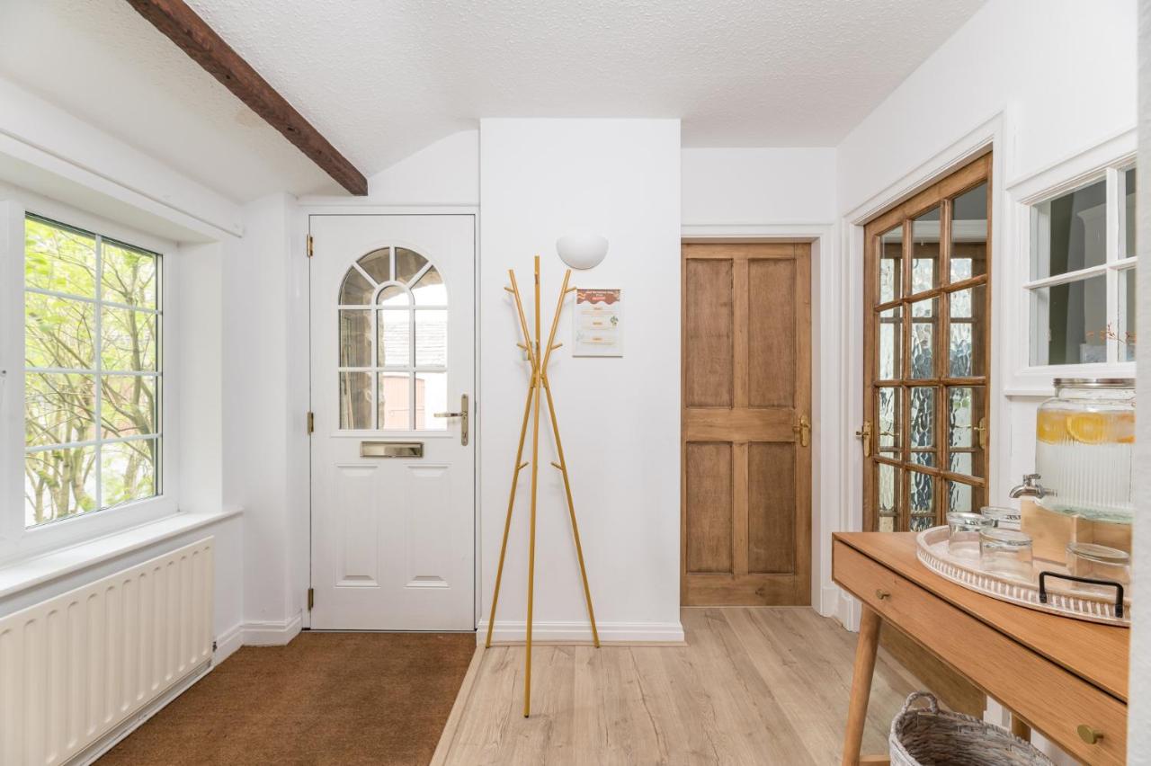 Central Malham Wellbeing Escape, 4-bed house with yoga studio - B&B Malham