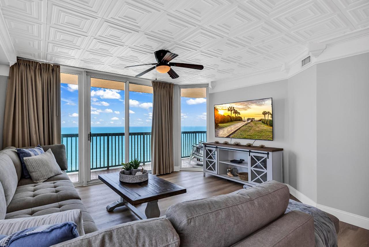 4BR Oceanfront Corner Condo NMB - B&B Myrtle Beach