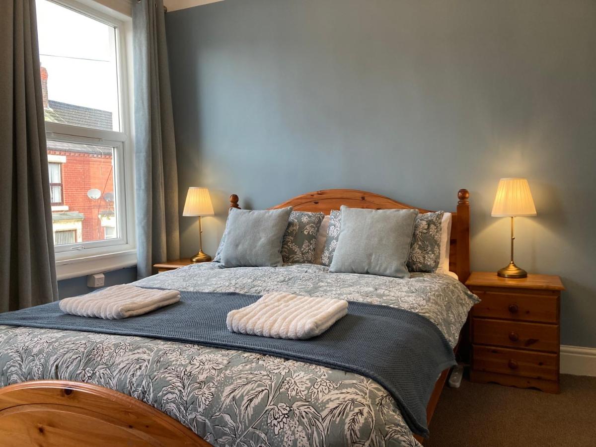 Cosy Victorian Home Near City Centre & LFC - Bed and Breakfast