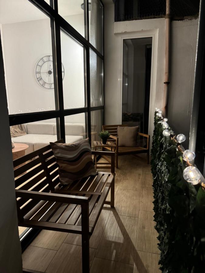 Spacious 4 room apartment, 8min walk to old town, free parking, all new - B&B Bari