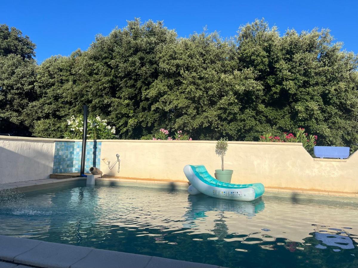 Jolie maison dans village médiéval. Bouchet - B&B Bouchet